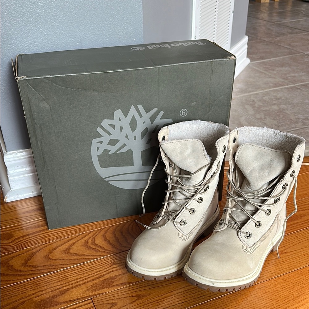 Timberland Women's Beige Combat Boots